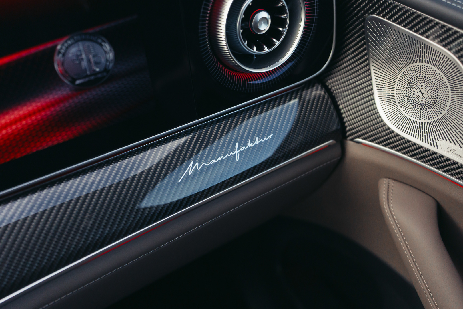 SMALL_50364-pre-media-26c0059-025